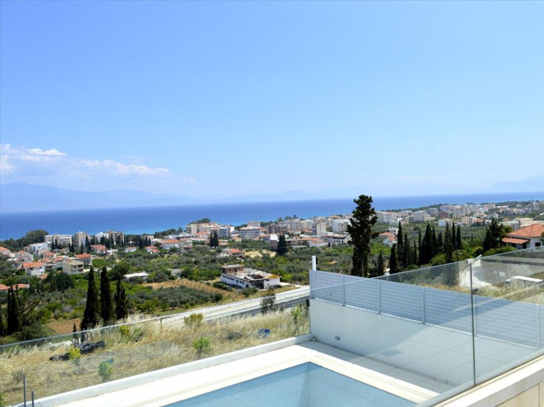 House in Peloponnese, Greece, 484 m² - picture 1