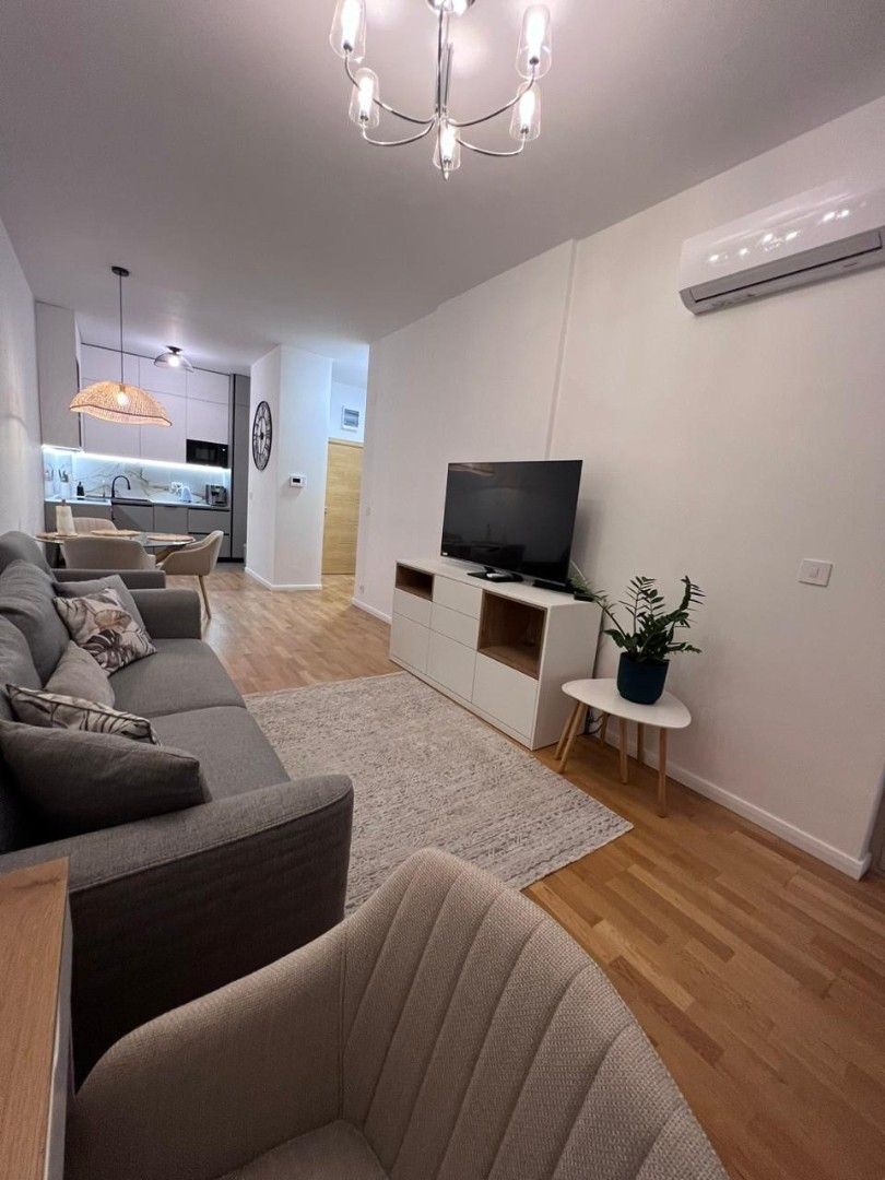 Wohnung in Becici, Montenegro, 79 m² - Foto 1