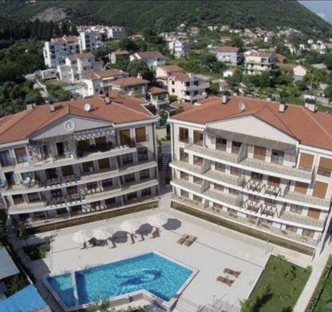 Flat in Baosici, Montenegro, 140 m² - picture 1