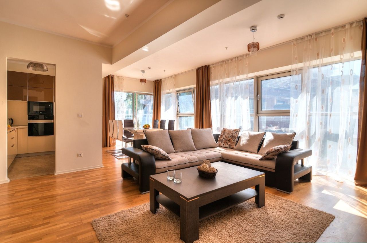 Piso en Budva, Montenegro, 125 m² - imagen 2