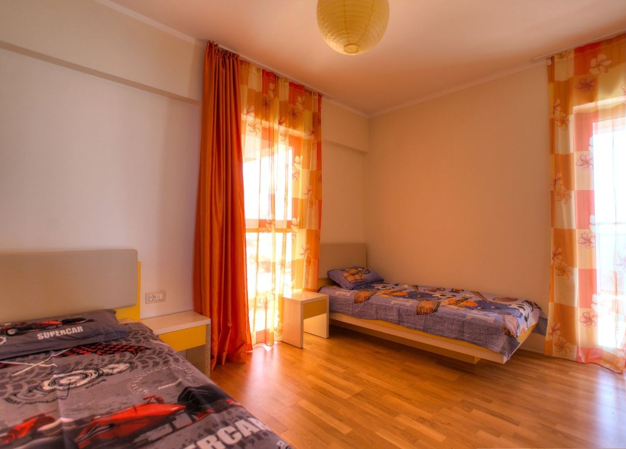 Piso en Budva, Montenegro, 125 m² - imagen 5