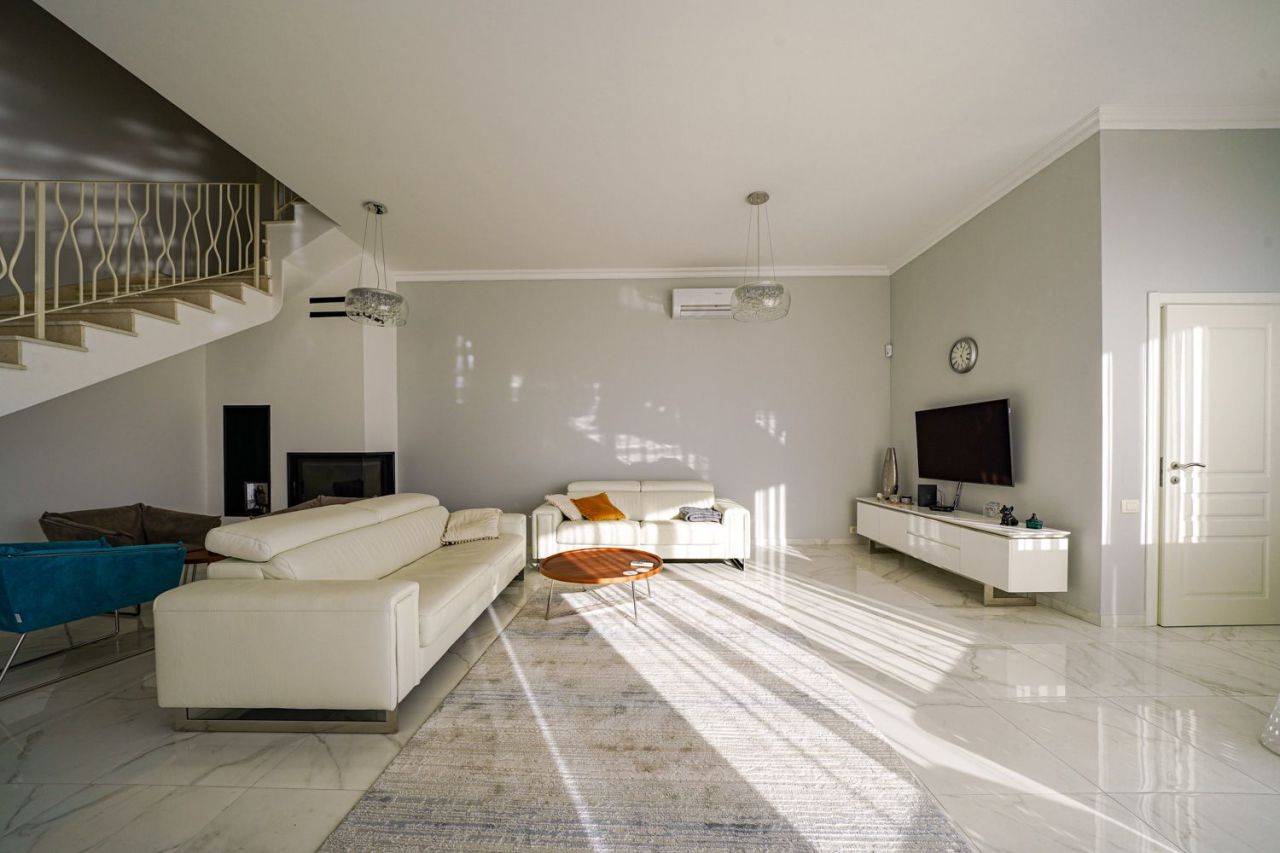 Villa in Tivat, Montenegro, 285 m² - picture 11