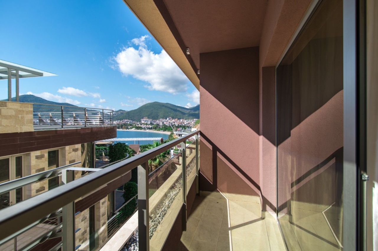 Piso en Budva, Montenegro, 125 m² - imagen 15