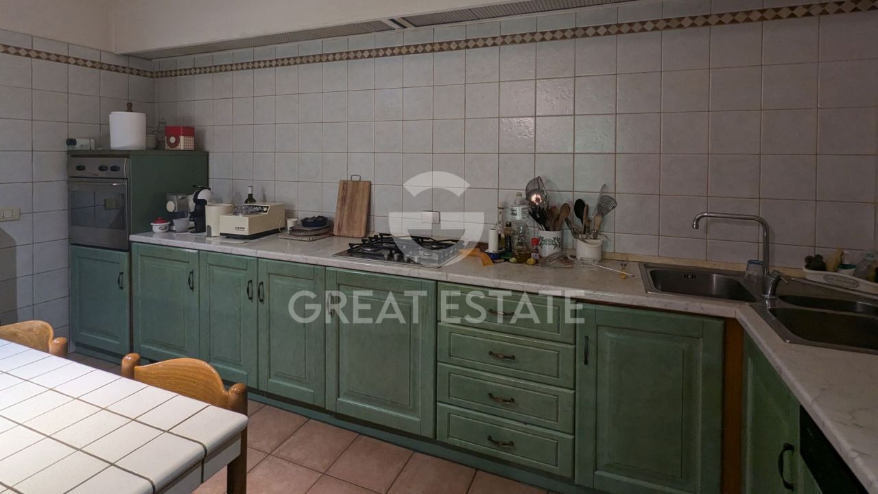 Villa in Perugia, Italy, 356.35 m² - picture 13