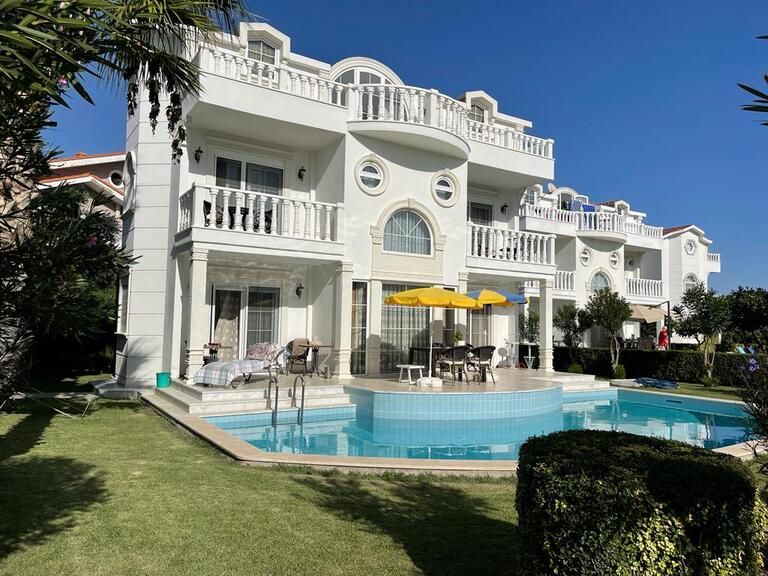 Villa in Belek, Türkei, 250 m² - Foto 1