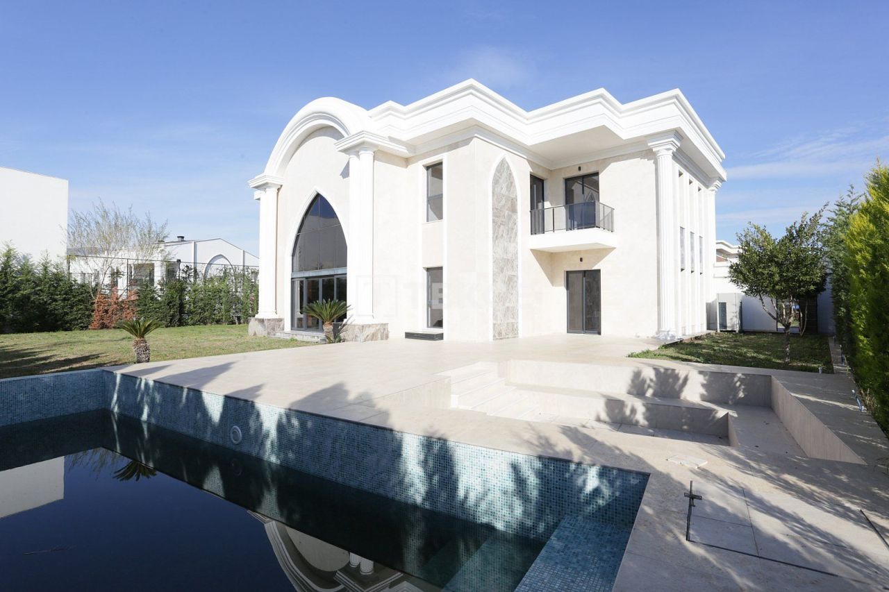 Villa en Antalya, Turquia, 1 200 m² - imagen 1