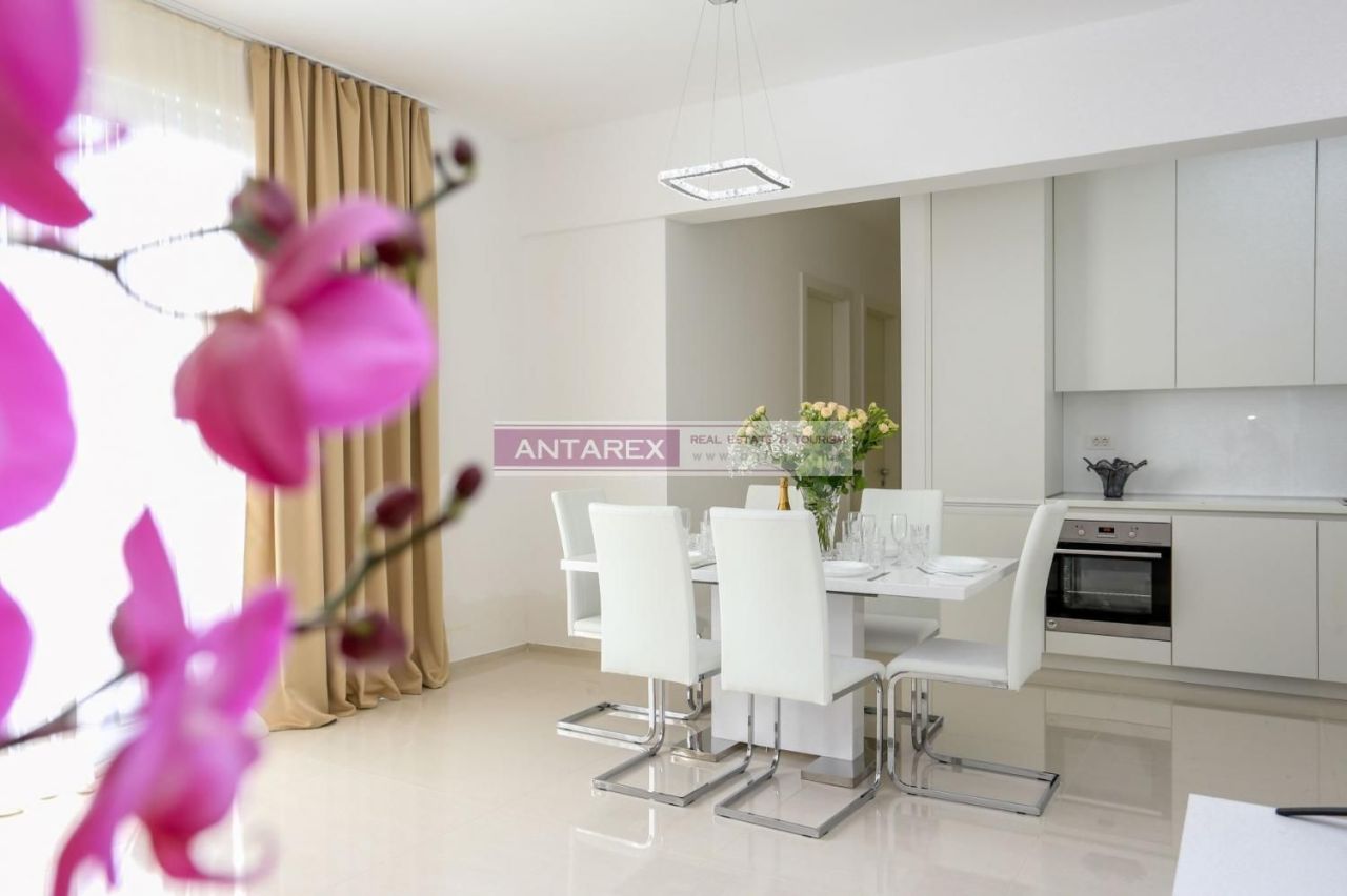 Apartment in Becici, Montenegro, 73.5 m² - Foto 2