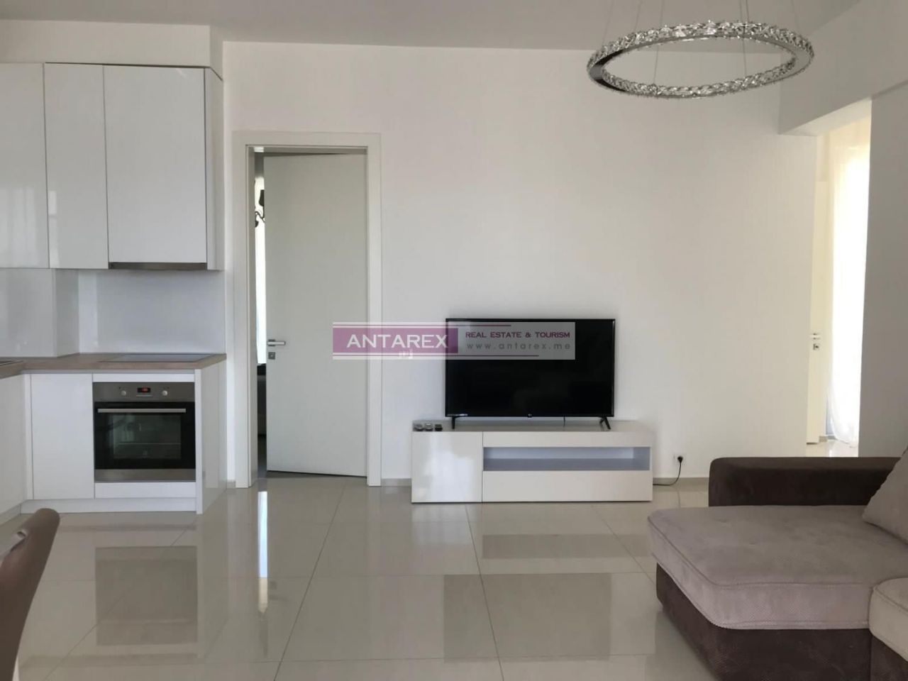 Apartment in Becici, Montenegro, 88 m² - picture 3