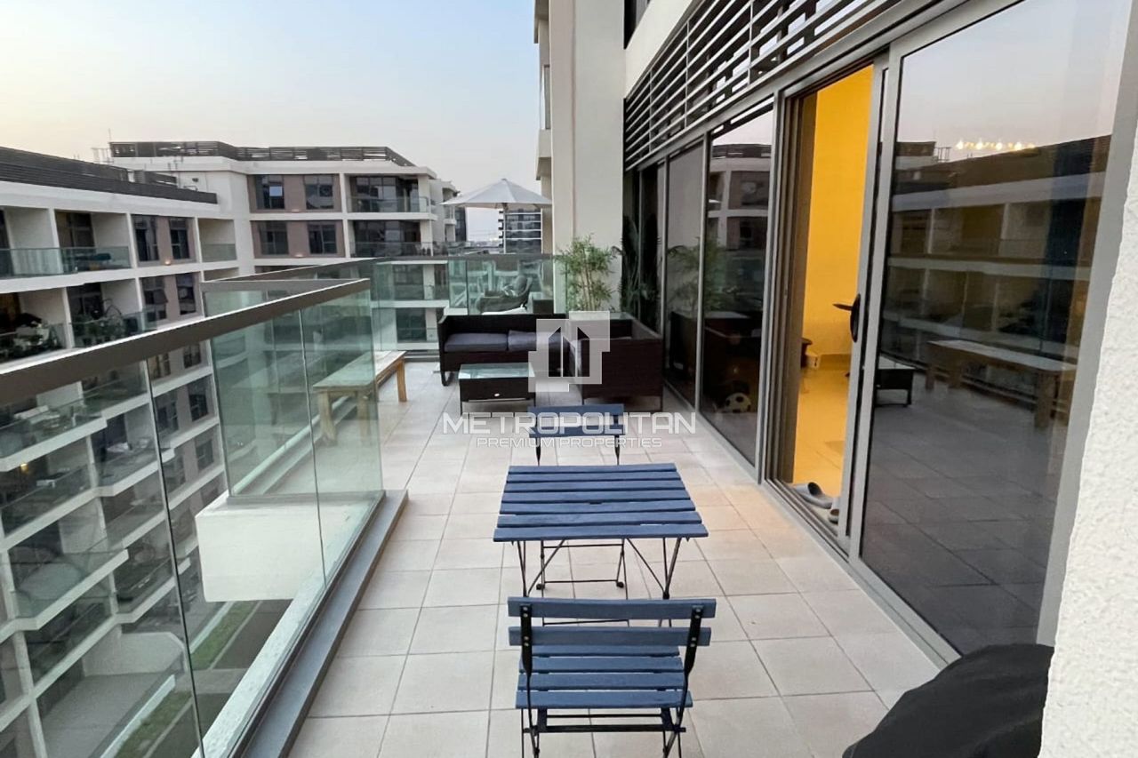 Bungalow à Dubaï, EAU, 270 m² - image 1