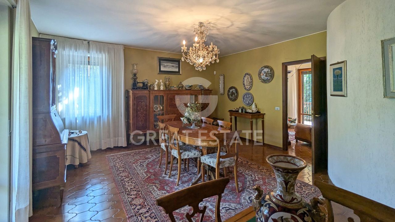 Villa in Perugia, Italy, 356.35 m² - picture 8