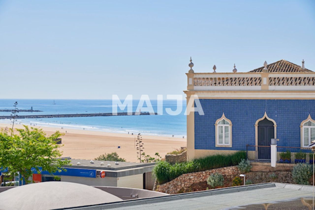 Apartment in Portimao, Portugal, 164 m² - picture 1