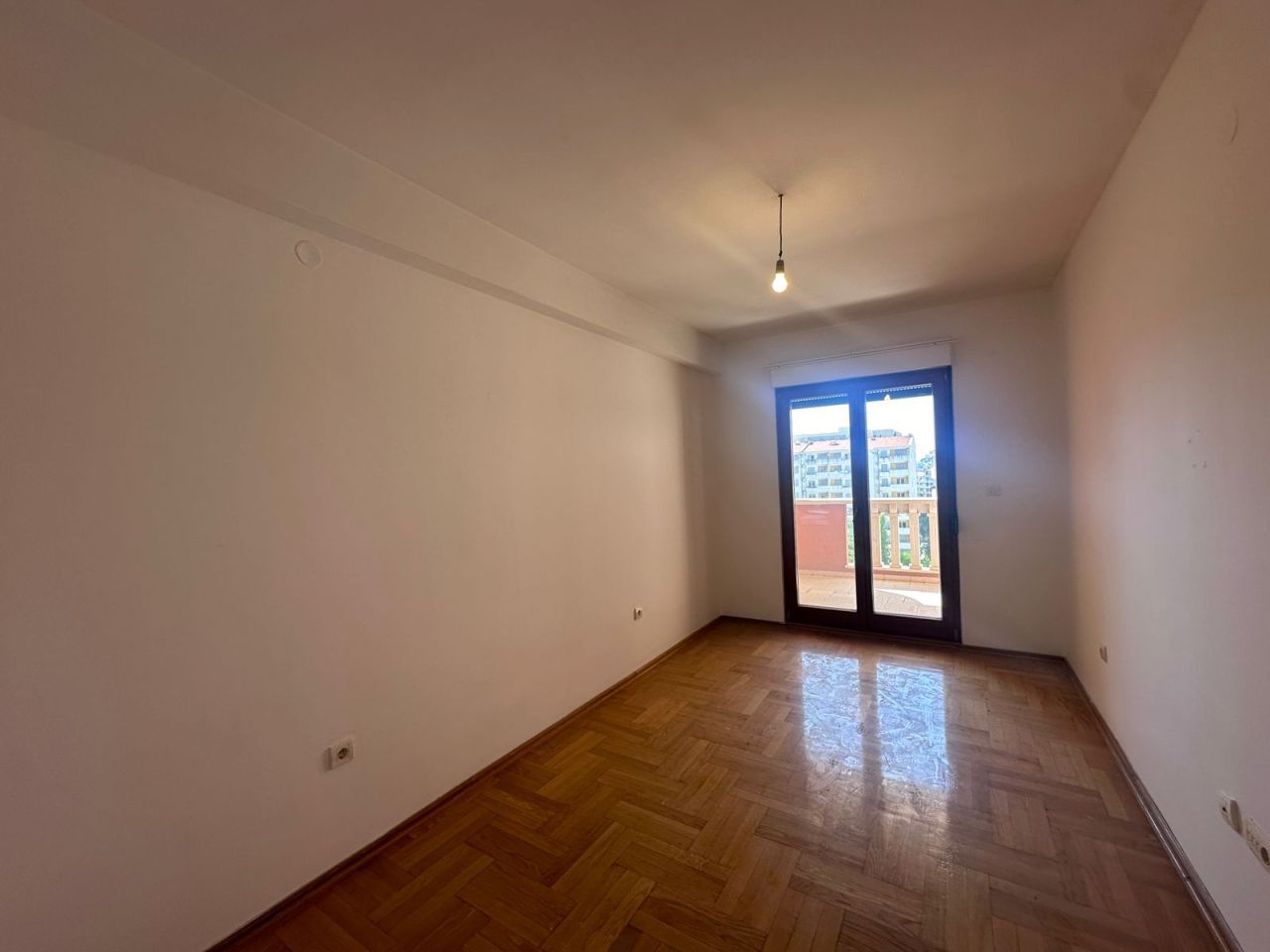 Piso en Budva, Montenegro, 62 m² - imagen 2