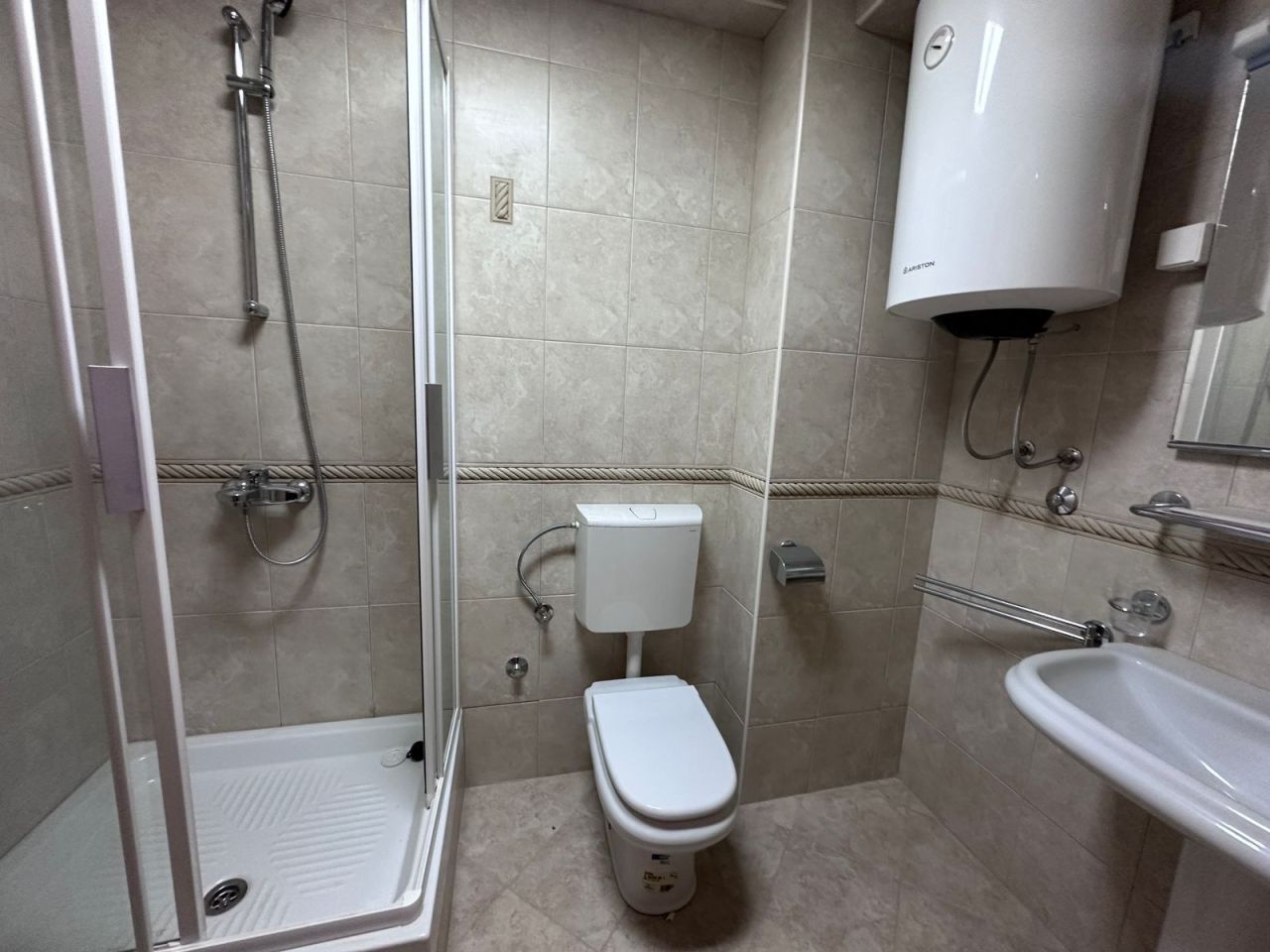 Piso en Budva, Montenegro, 53 m² - imagen 2