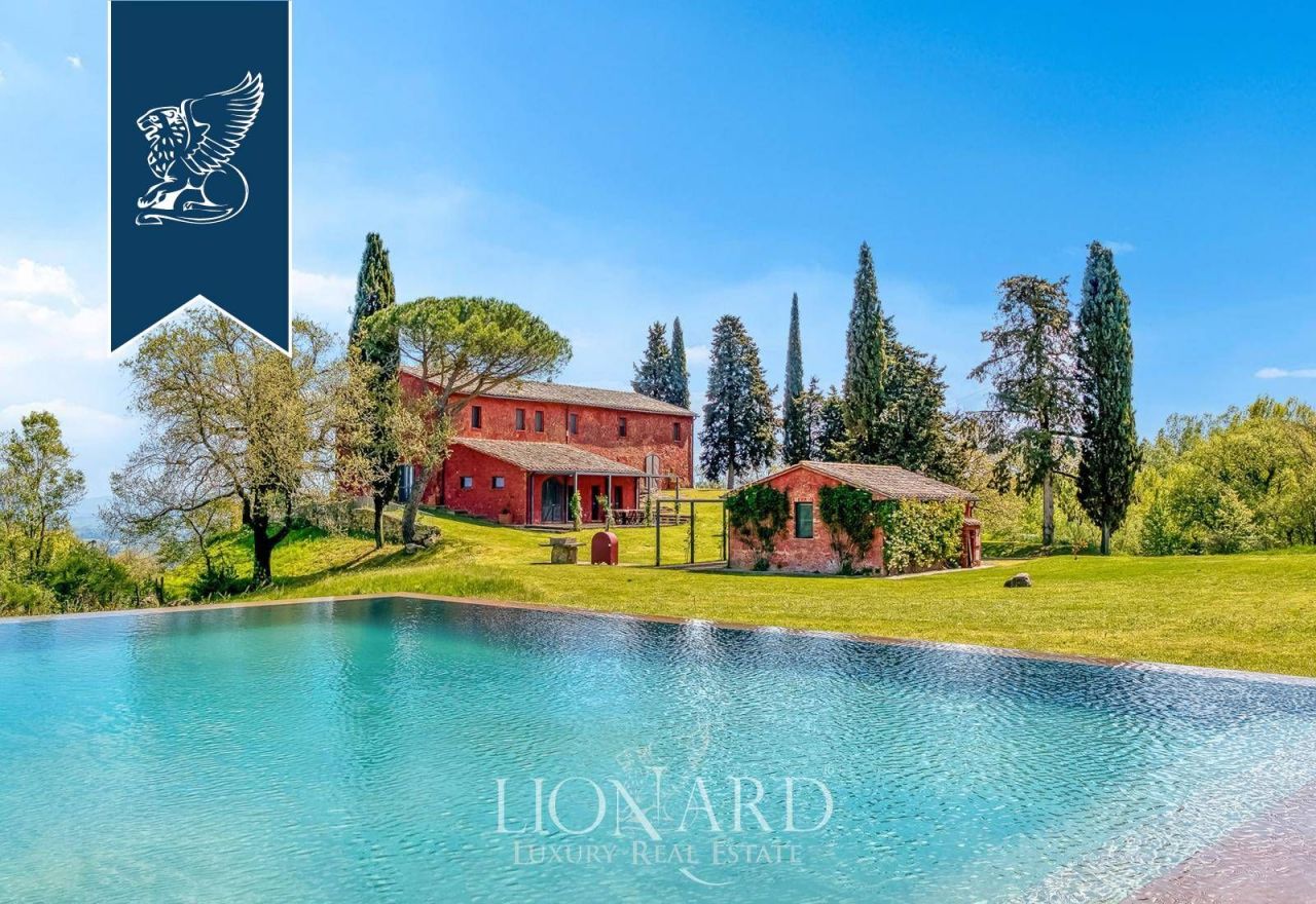 Villa in Chianciano Terme, Italien, 686 m² - Foto 1