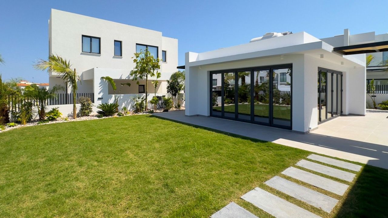 Villa in Protaras, Cyprus, 172 m² - picture 1