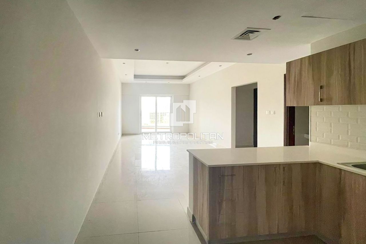 Apartment in Dubai, UAE, 110 m² - picture 1