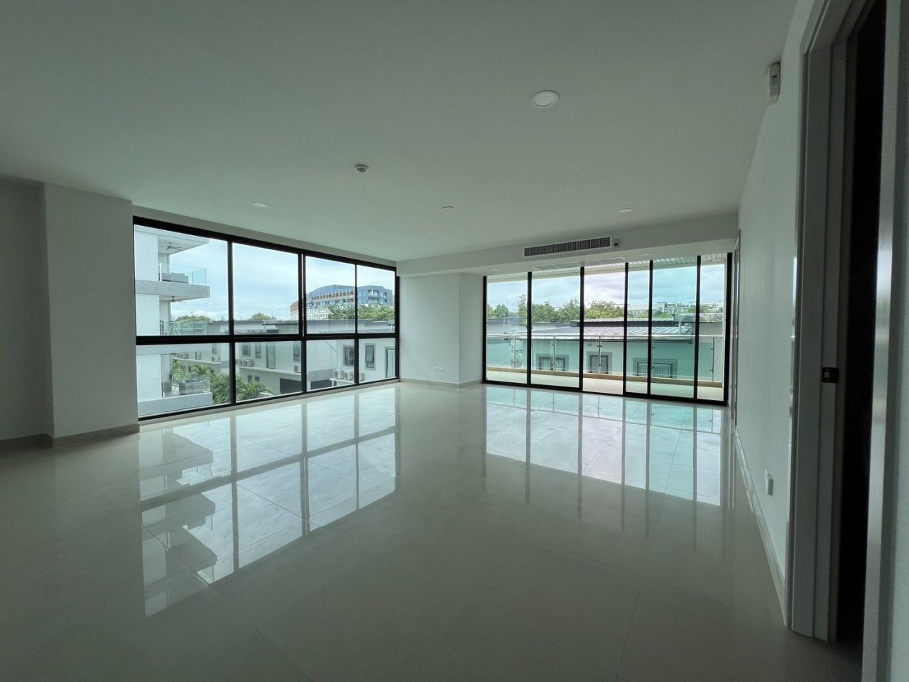 Appartement à Pattaya, Thaïlande, 94 m² - image 1