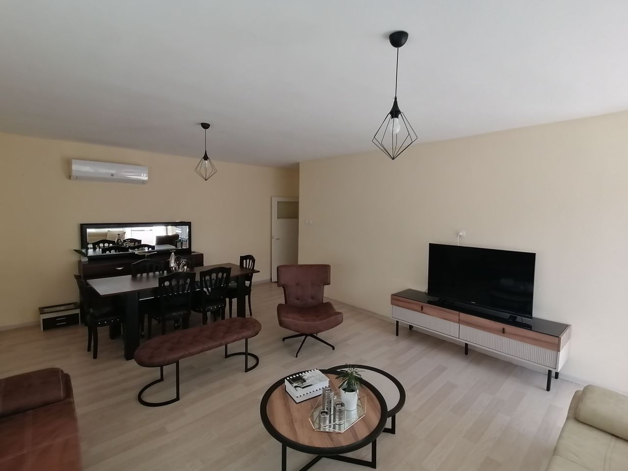 Flat in Mersin, Turkey, 180 m² - picture 1