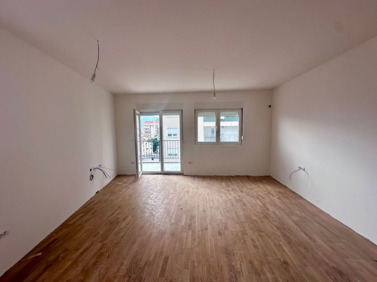 Piso en Budva, Montenegro, 68 m² - imagen 1