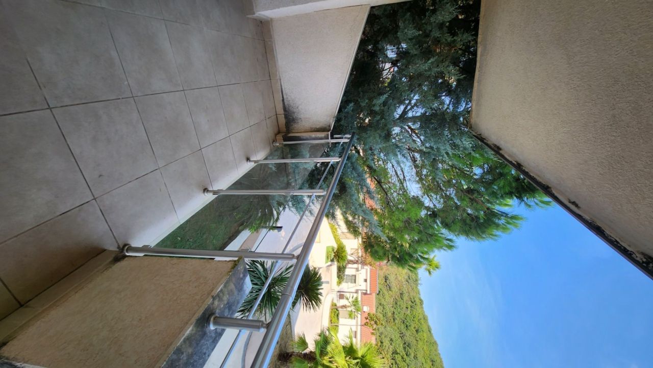 Piso en Przno, Montenegro, 75 m² - imagen 3