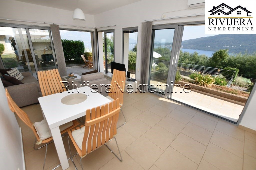 Wohnung in Herceg-Novi, Montenegro, 59 m² - Foto 1