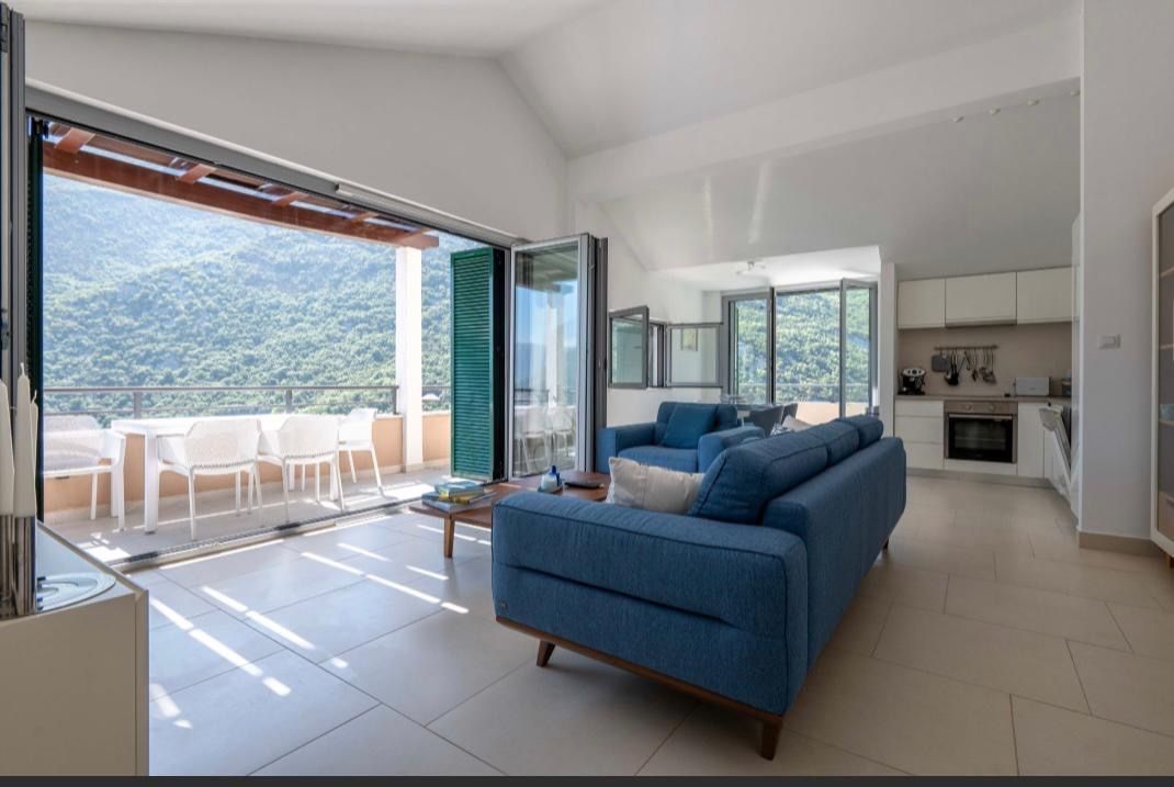 Penthouse in Herceg-Novi, Montenegro, 90 m² - Foto 1