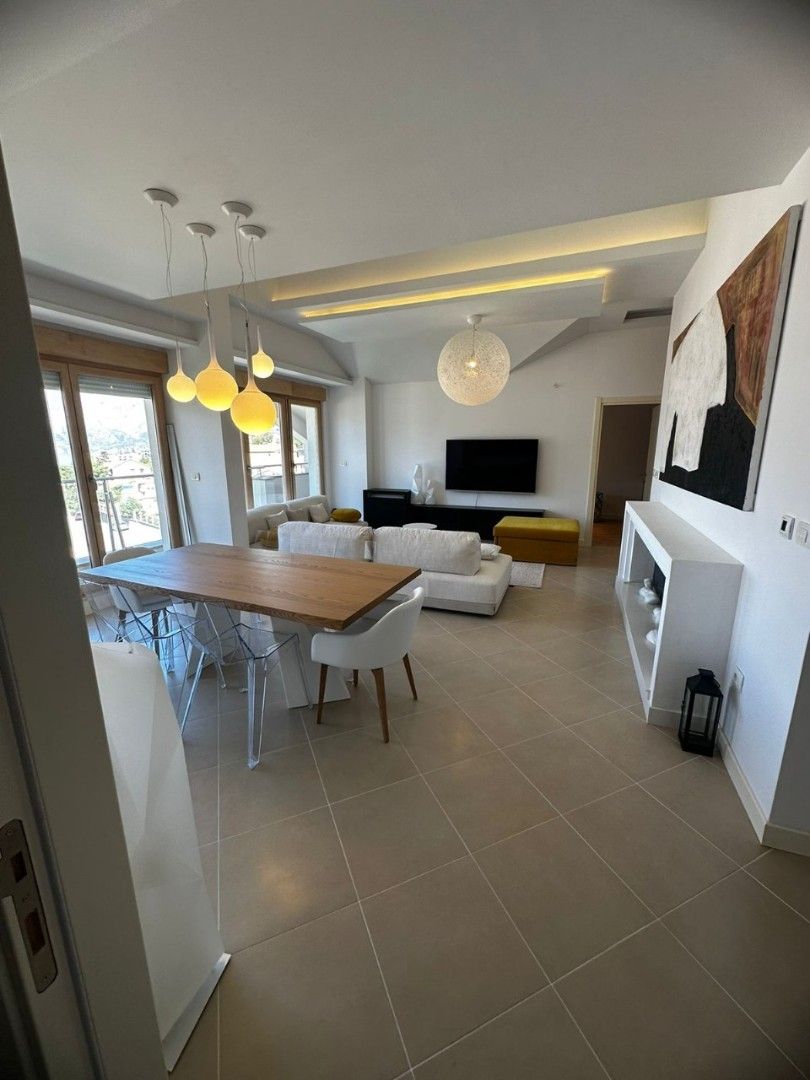 Appartamento a Dobra Voda, Montenegro, 108 m² - foto 3