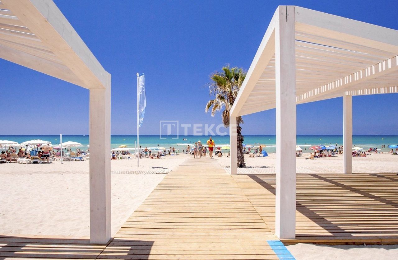 Apartment in Benidorm, Spain, 100 m² - picture 11