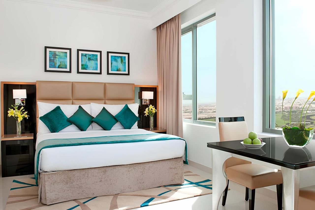 Studio in Dubai, UAE, 33 m² - picture 2