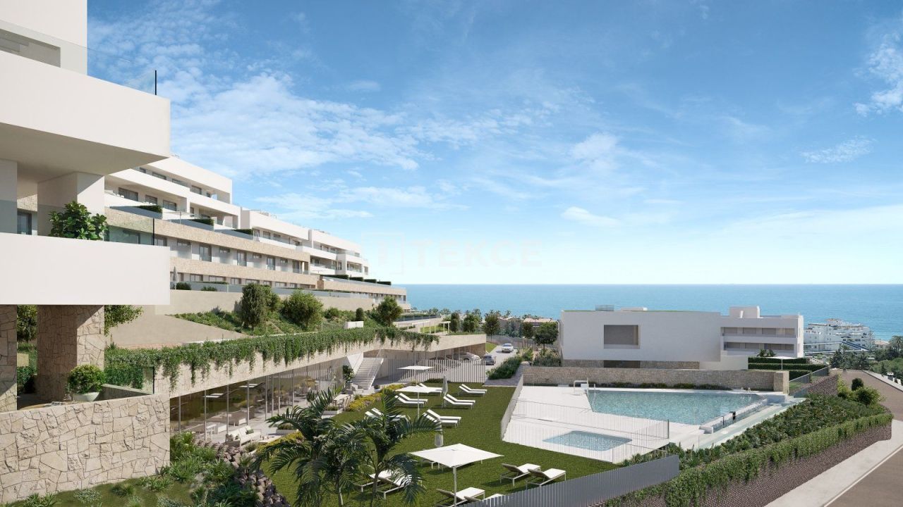 Apartment in Estepona, Spain, 135 m² - picture 1