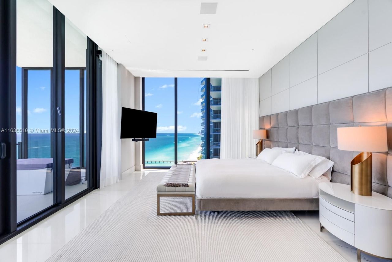 Flat in Miami, USA, 300 m² - picture 11