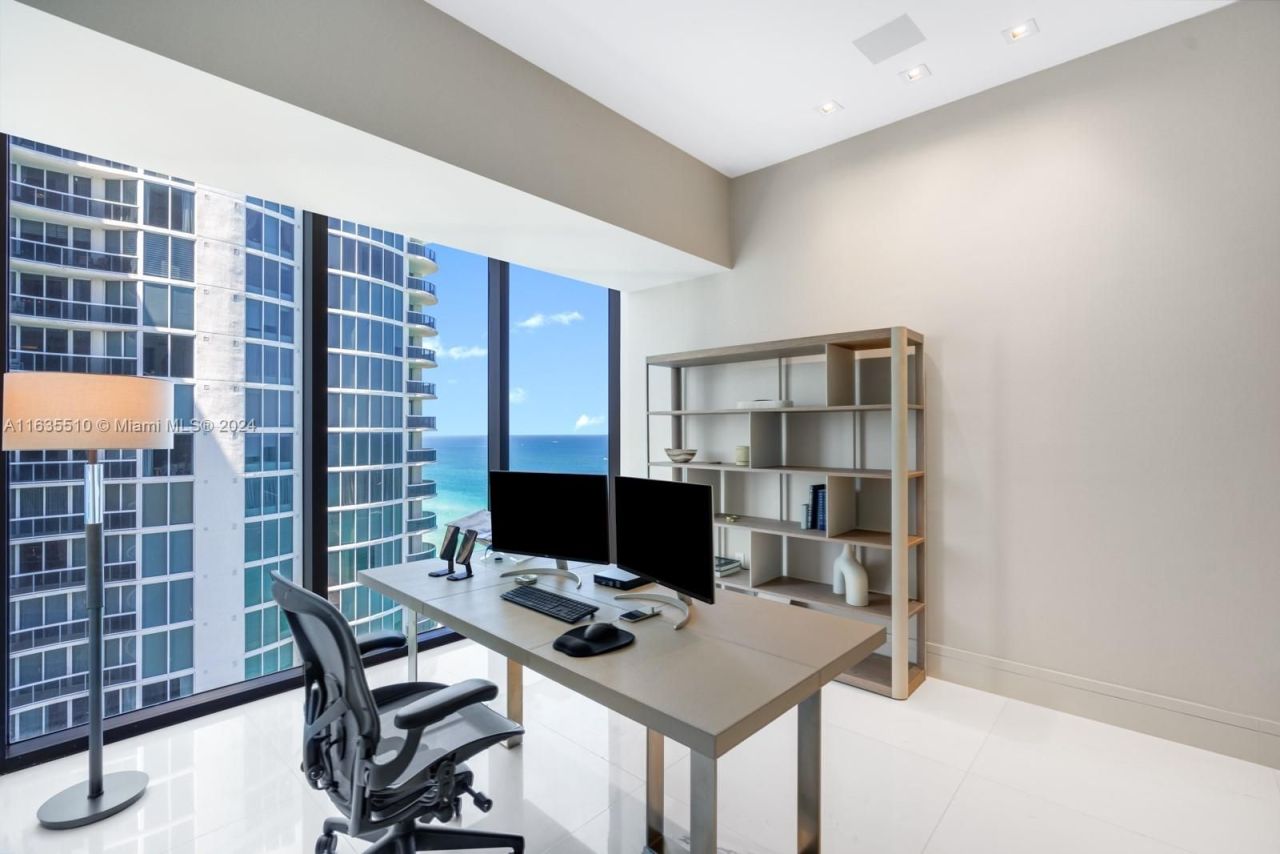 Flat in Miami, USA, 300 m² - picture 16
