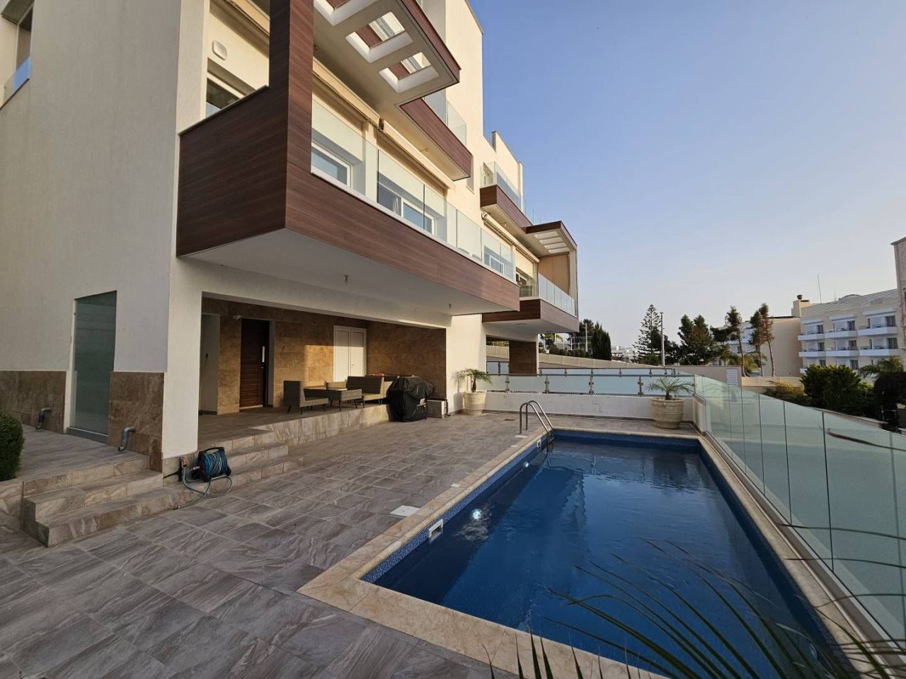 Piso en Kissonerga, Chipre, 130 m² - imagen 1