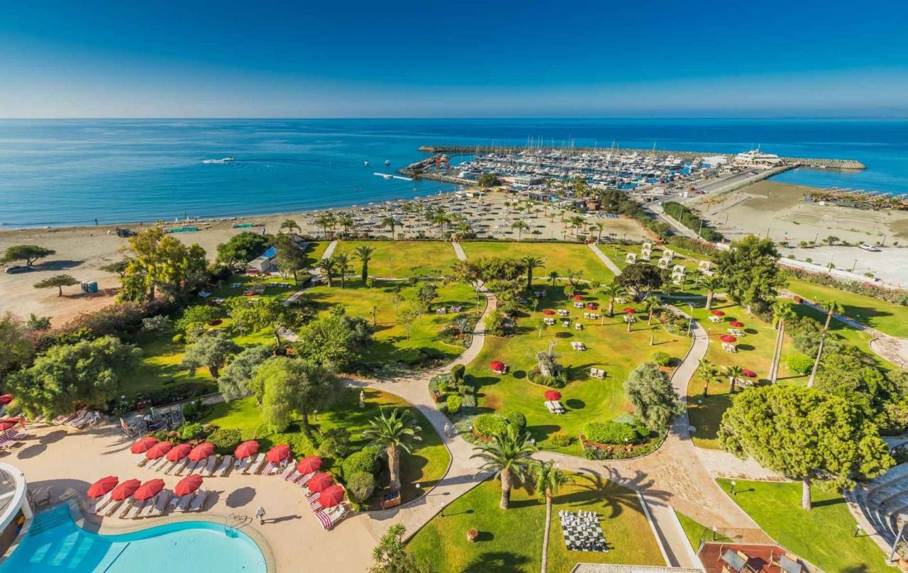 Appartement à Limassol, Chypre, 480 m² - image 1