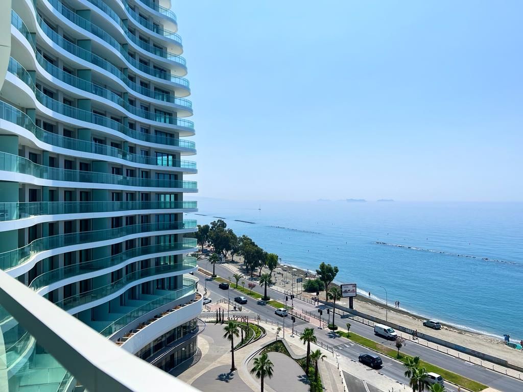 Flat in Mouttagiaka, Cyprus, 136 m² - picture 1