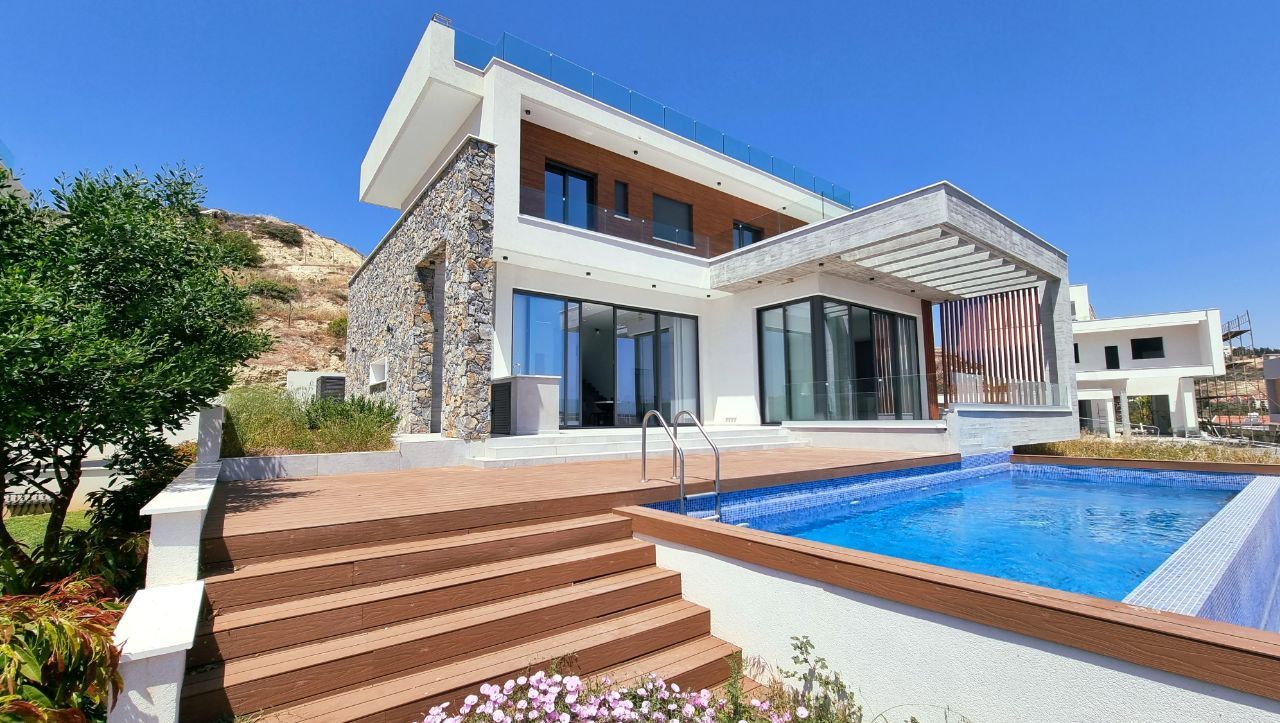 House in Agios Tychon, Cyprus, 480 m² - picture 1