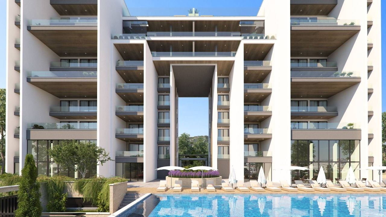 Flat in Mouttagiaka, Cyprus, 207 m² - picture 1