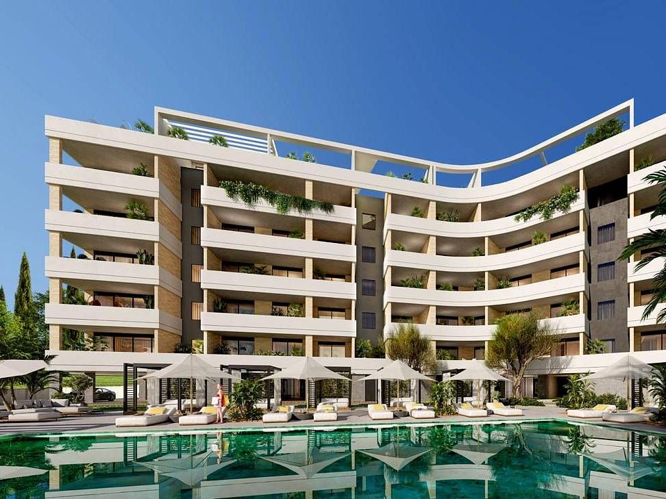 Flat in Agios Tychon, Cyprus, 397 m² - picture 1