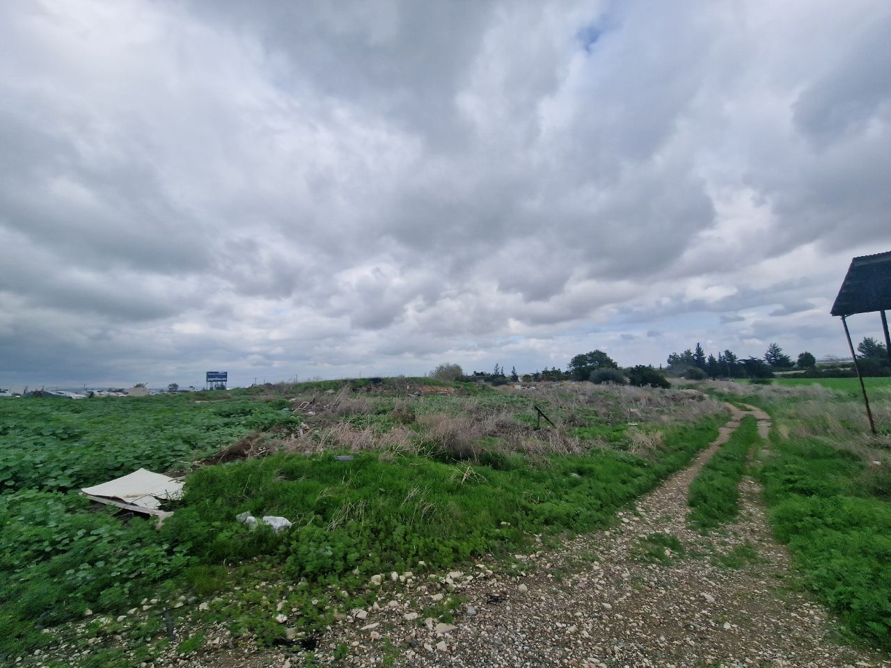 Grundstück in Larnaka, Zypern, 75 696 m² - Foto 1