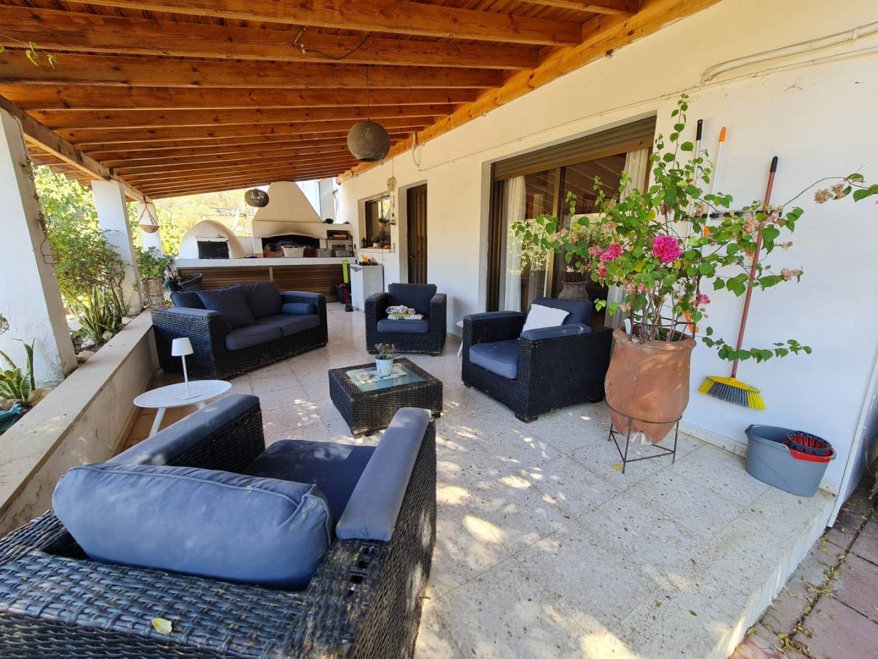 Maison à Nicosie, Chypre, 961 m² - image 1