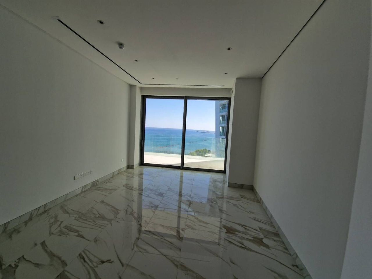 Flat in Limassol, Cyprus, 120 m² - picture 2