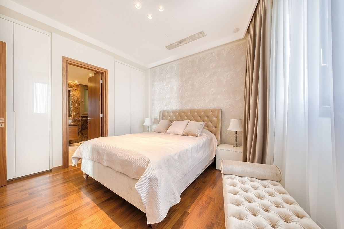 Flat in Mouttagiaka, Cyprus, 370 m² - picture 4