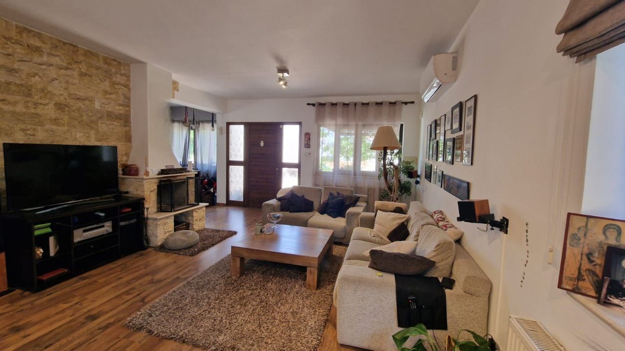 House in Aradippou, Cyprus, 280 m² - picture 5