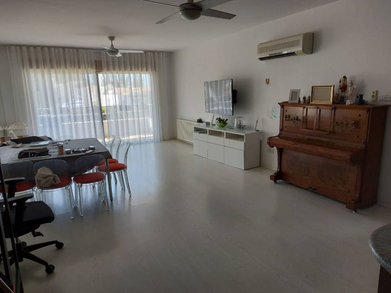 Piso en Agios Tychon, Chipre, 160 m² - imagen 5