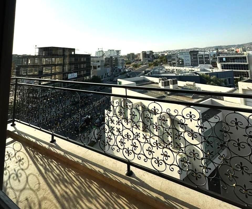 Office in Agios Athanasios, Cyprus, 350 m² - picture 6