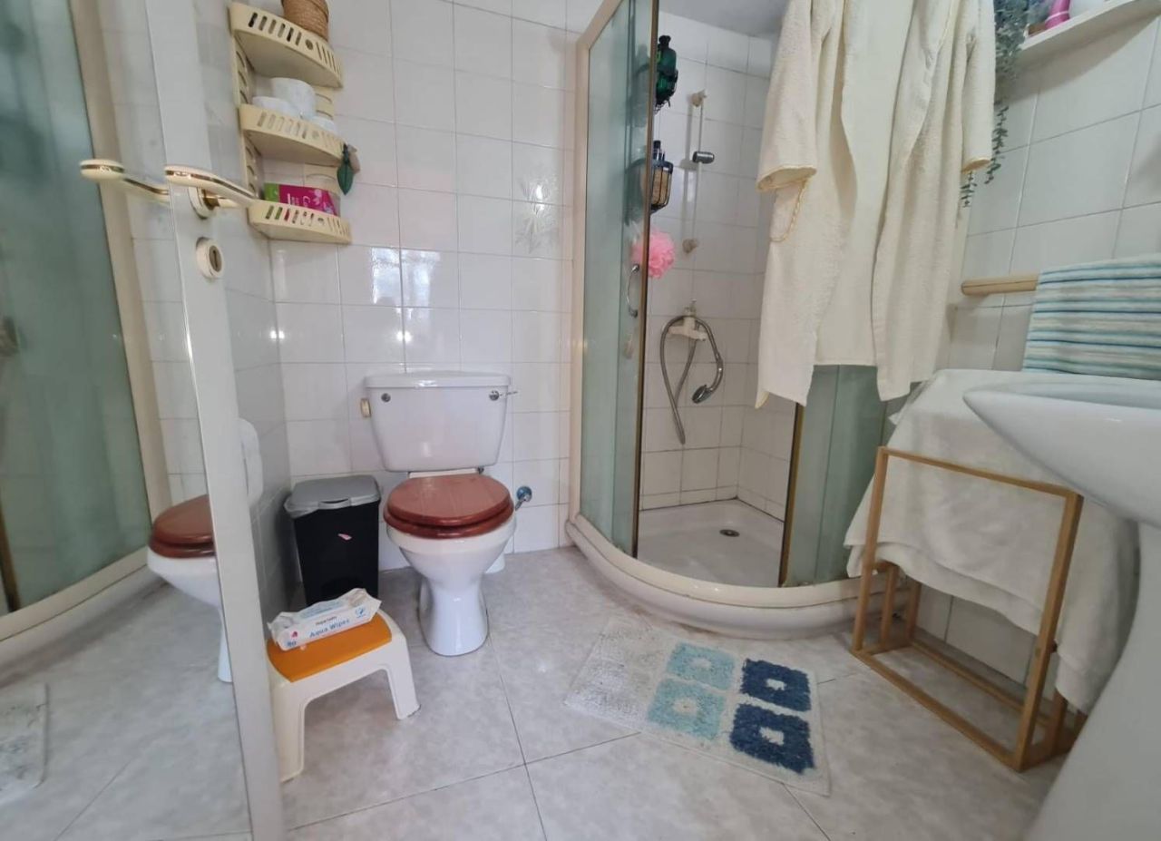 Casa a Larnaca, Cipro, 380 m² - foto 8