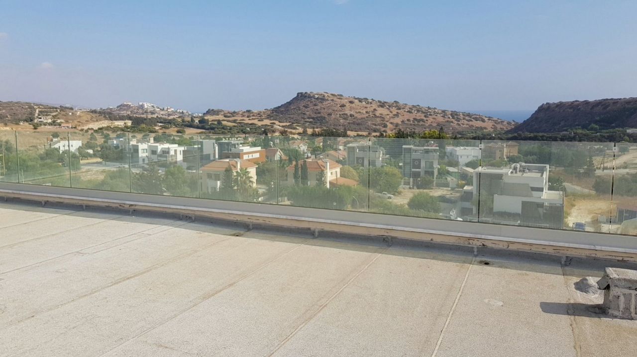 House in Agios Tychon, Cyprus, 480 m² - picture 12