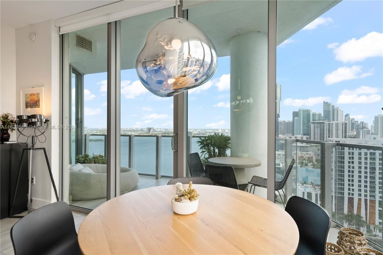 Flat in Miami, USA, 90 m² - picture 3