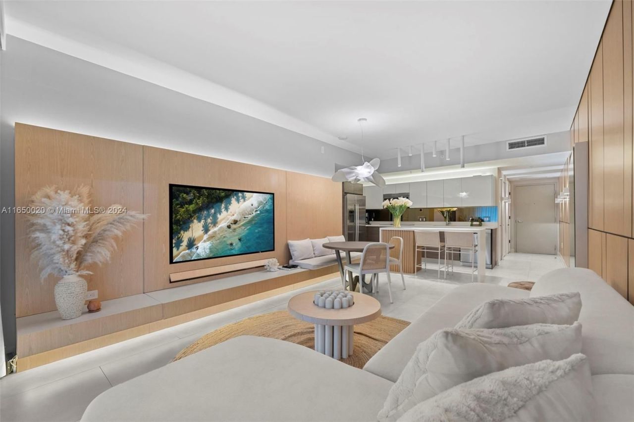 Flat in Miami, USA, 90 m² - picture 2