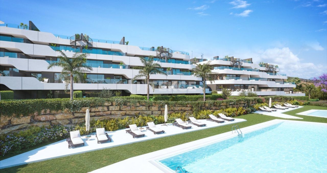 Appartement à Estepona, Espagne, 108 m² - image 1